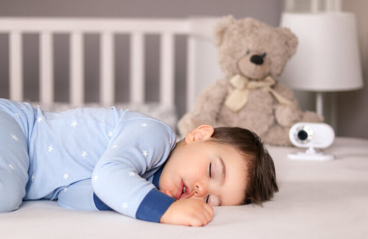 Los NIH y el gobierno de DC forman alianza para reducir las muertes infantiles relacionadas con el sueño