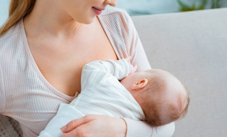 Asocian lactancia materna con menor riesgo de enfermedades cardiovasculares
