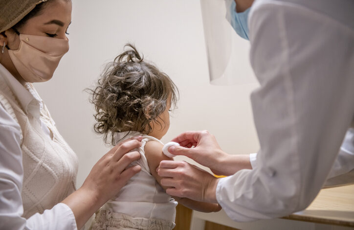 Vacunación contra el Covid-19 en niños de 6 meses a 5 años