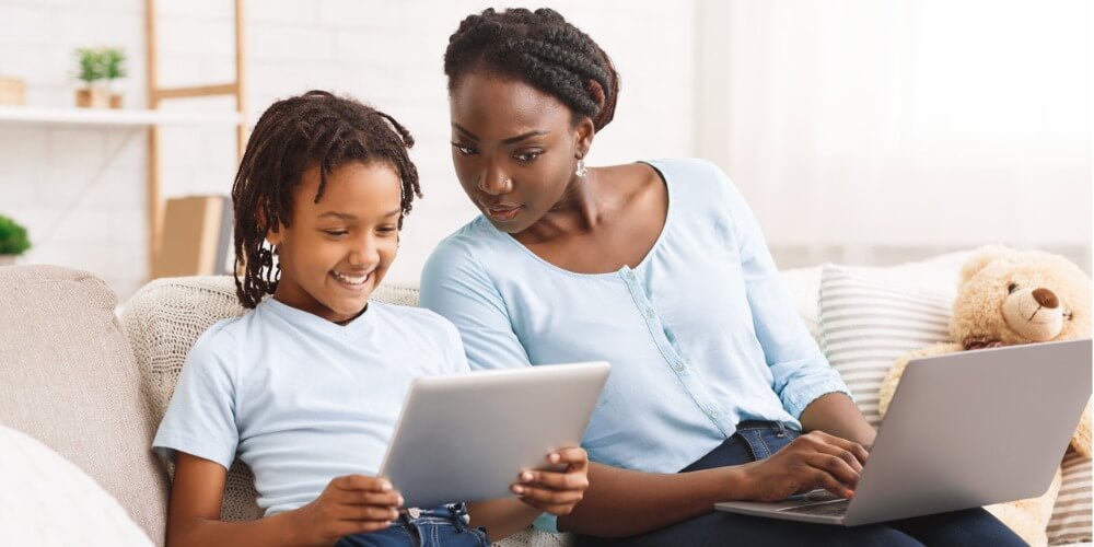 caring-mom-providing-childrens-online-privacy-protection-Coalición Protectora de Menores