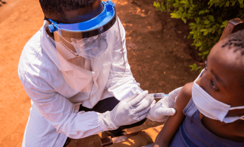 Vacunación en África contra la malaria