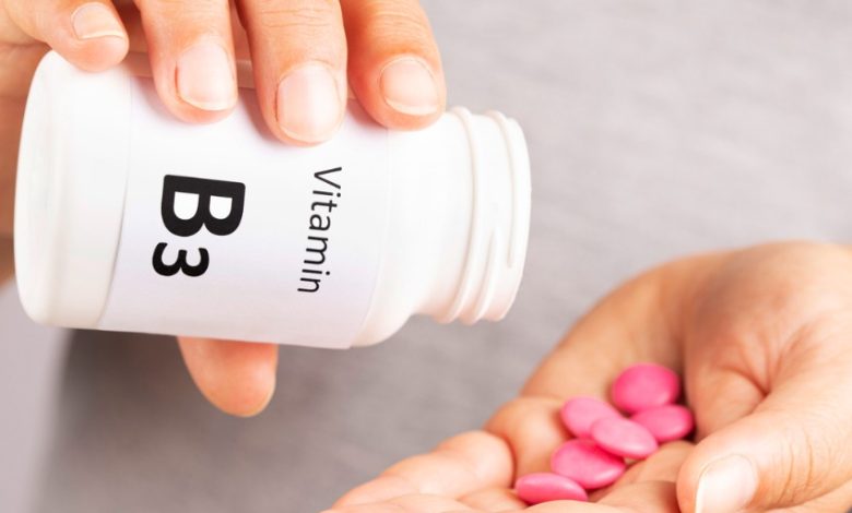Estudio revela que el alto consumo de la vitamina B3 aumenta el riesgo de condiciones cardiovasculares.