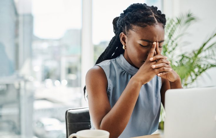 Fatiga frecuente, dolores de cabeza, problemas gastrointestinales, insomnio y cambios en el humor son señales de alerta.