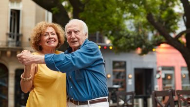 El tango ofrece una forma divertida y estimulante de rehabilitación, permitiendo a los pacientes conectarse con el movimiento a través de la música y la danza.