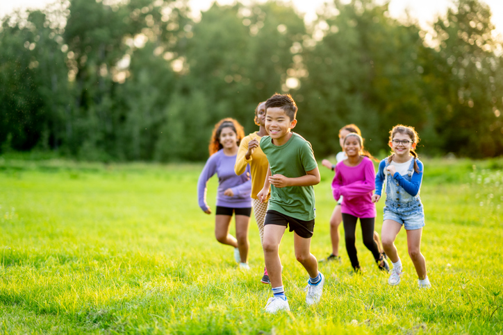 kids running
