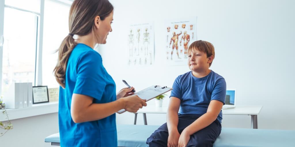 Artritis idiopática juvenil: todo lo que debes saber sobre esta enfermedad en niños y adolescentes