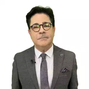 <div class="titulo-video-agenda">Dr. José Rodríguez, Santiago <br/>Reumatólogo</div>     