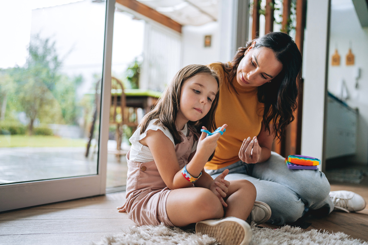 Según los Centros para el Control y Prevención de Enfermedades (CDC), uno de cada 31 niños en edad escolar es diagnosticado dentro del espectro autista.