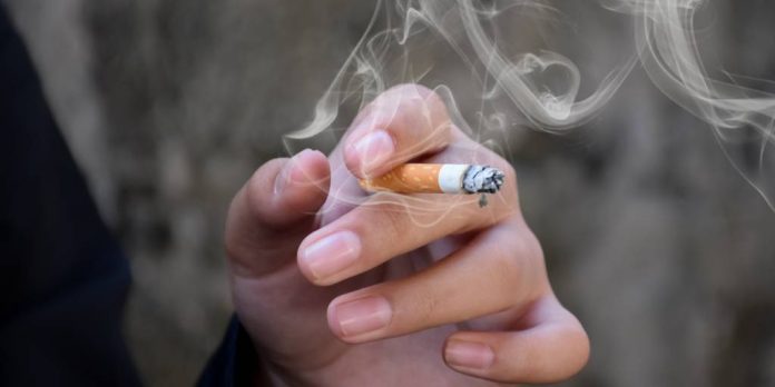 Humo de tercera mano un alto riesgo para niños y adultos mayores
