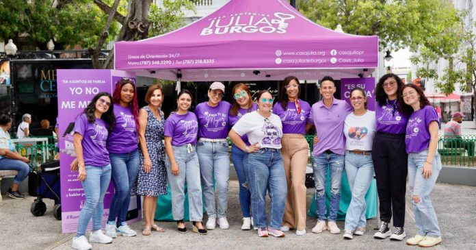 La Casa Protegida Julia de Burgos celebró en Ponce la feria comunitaria para promover la salud integral de las mujeres.