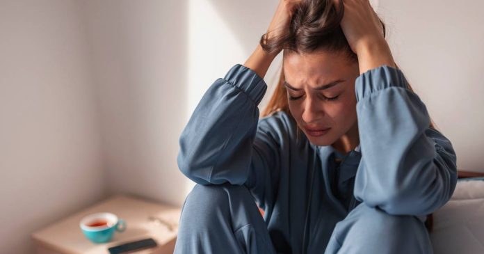 El estrés puede empeorar los signos de la artritis y causar complicaciones a nivel emocional