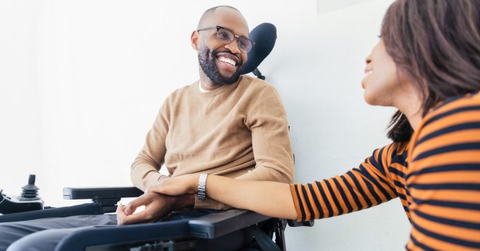 Síntomas de esclerosis múltiple podrían anticiparse hasta 15 años