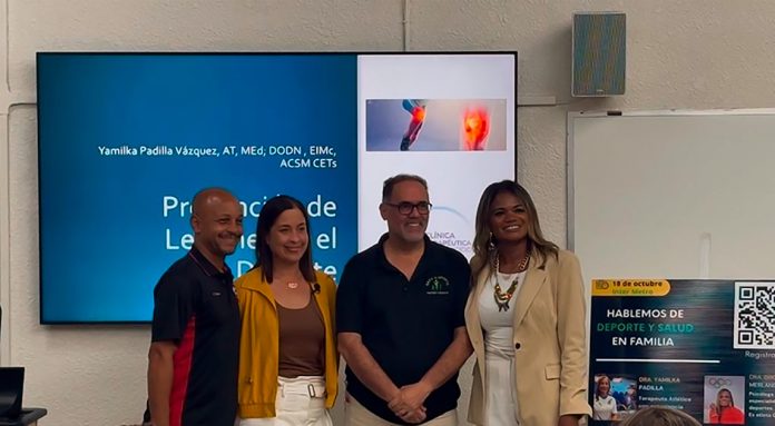 Padres de atletas participaron en la conferencia “Hablemos de Deporte y Salud en Familia”, un evento dedicado a fomentar el bienestar integral de los jóvenes deportistas desde la educación y el acompañamiento familiar.