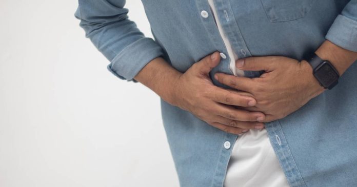 La infección por norovirus es una gastroenteritis aguda (inflamación del estómago e intestinos). Es causada por un virus altamente contagioso.