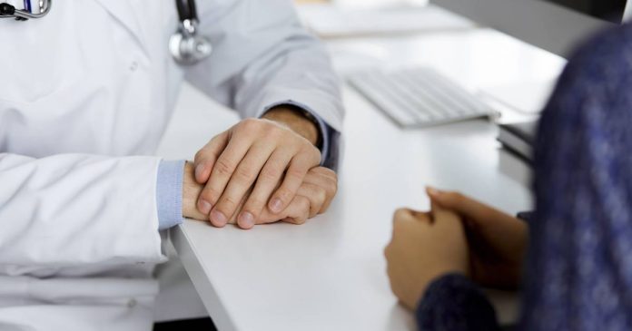 El 22 de octubre se llevó a cabo el foro en línea de Cancer and Careers sobre balancear el trabajo y el cáncer.