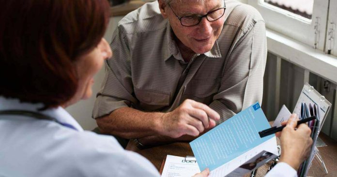 Ofrecen orientación para elección de Medicare Advantage en la isla
