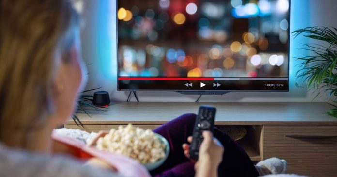 Ver menos TV y dormir más esta relacionado con un envejecimiento saludable