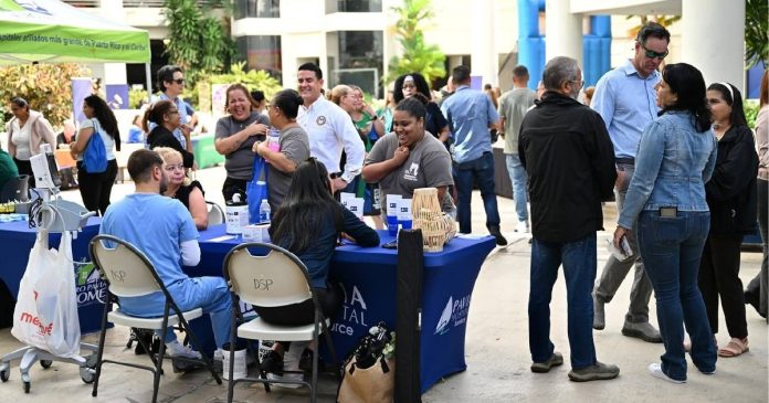 DSP impulsa feria de salud enfocada en la prevención del suicidio