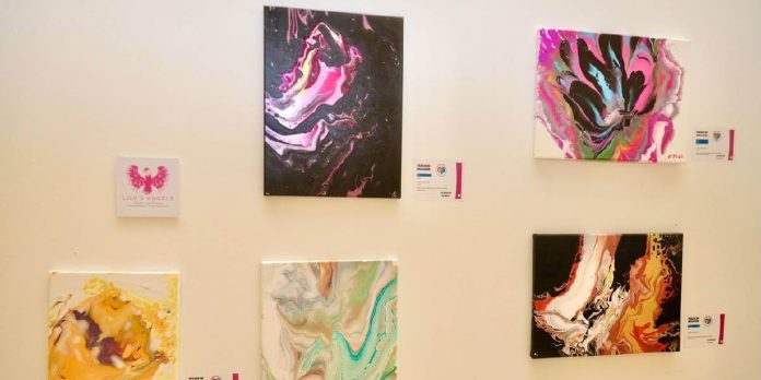 Lily’s Angels Down Syndrome & Awareness Foundation extendió la exposición de arte 