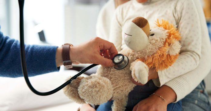Programa pionero en salud mental pediátrica cumple cinco años transformando la experiencia hospitalaria