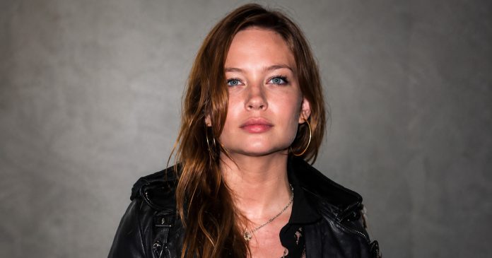 Daveigh Chase murió a los 35 años: qué es la meningitis, la enfermedad que apagó la voz de Lilo y la estrella de El Aro