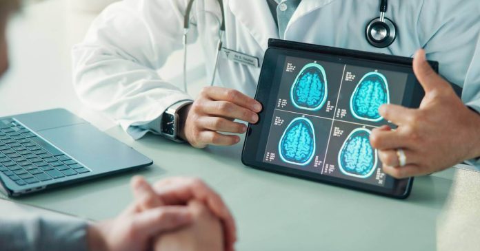 La ataxia es un signo neurológico que se puede manifestar por falta de coordinación en el movimiento de diferentes músculos del cuerpo.