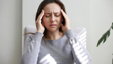 Los dolores de cabeza tensionales y las migrañas, aunque diferentes en sus características, pueden ser desafiantes.