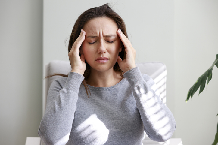 Dolores de cabeza tensionales y migrañas: ¿cuál es la diferencia?